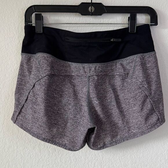 Lululemon Women’s Athletic Shorts Sz 4 Gray Heathered Black Waistband 4” Running - Picture 4 of 7